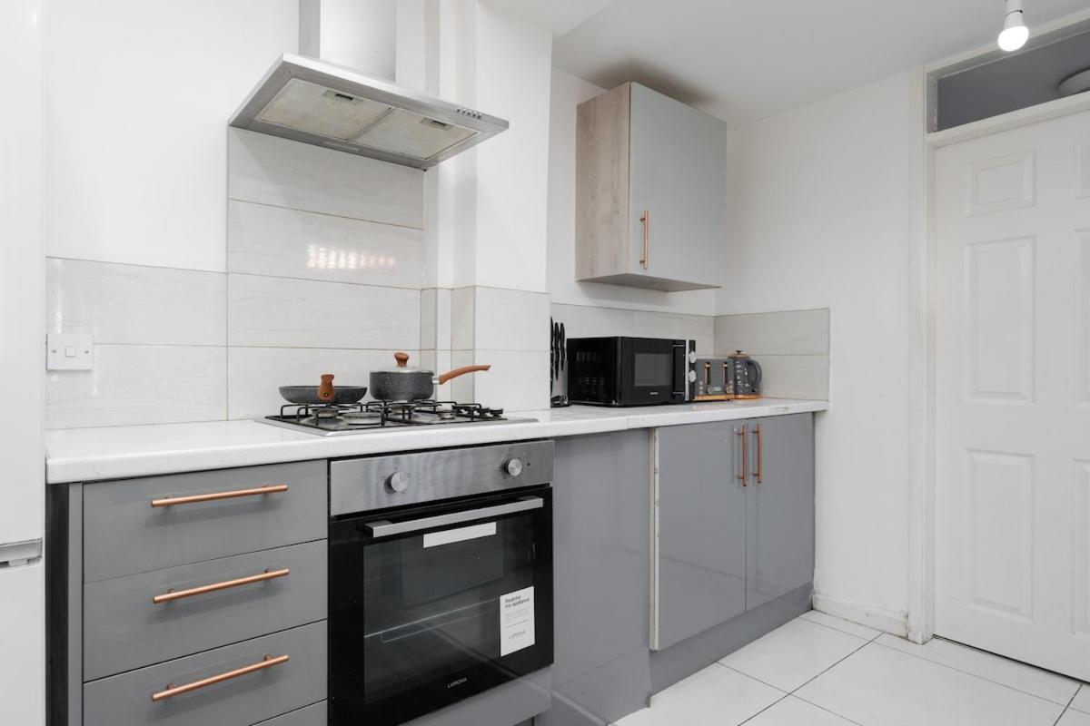 Contractor Long Saving Holiday home *