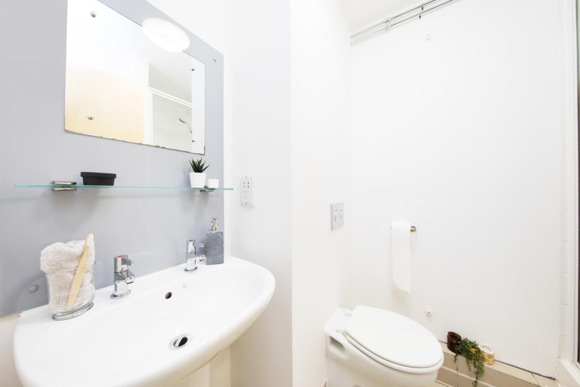Apartment Prospect Point In Liverpool