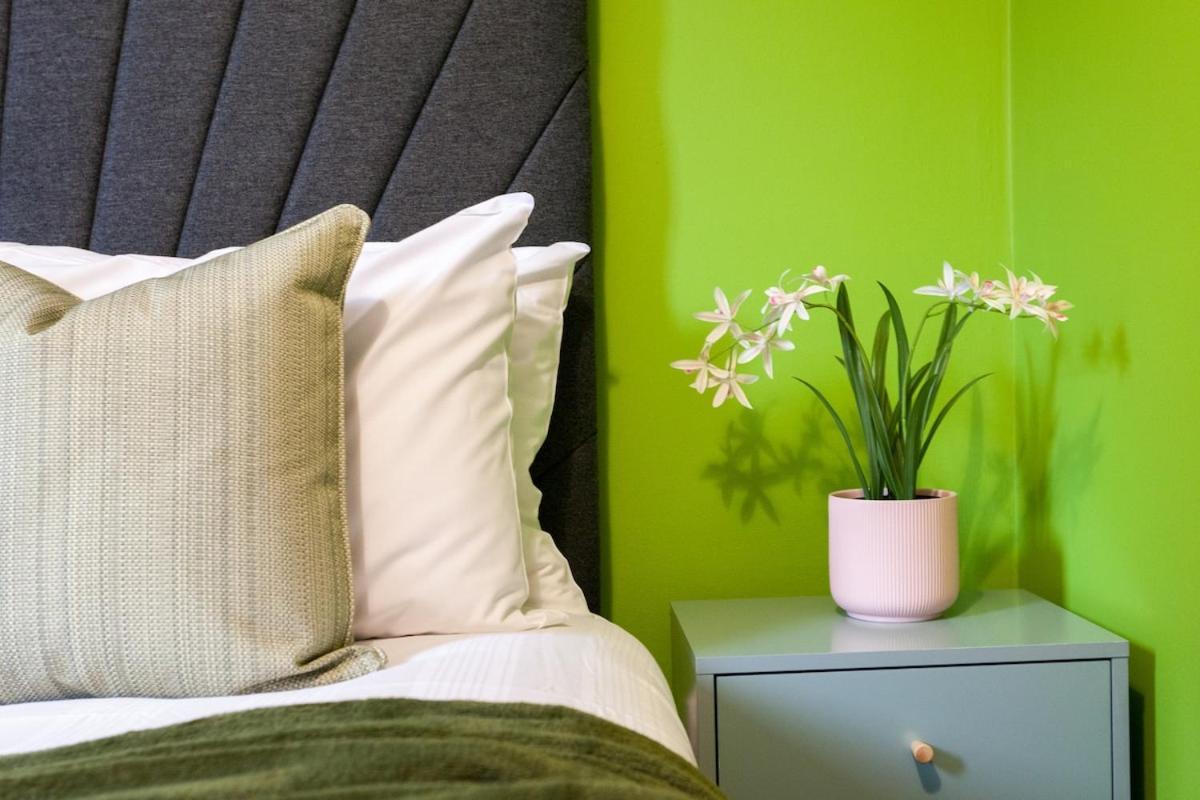 Apartment Stay, 2 Bed 2 Bath, Sleeps Up To 7, Netflix Liverpool