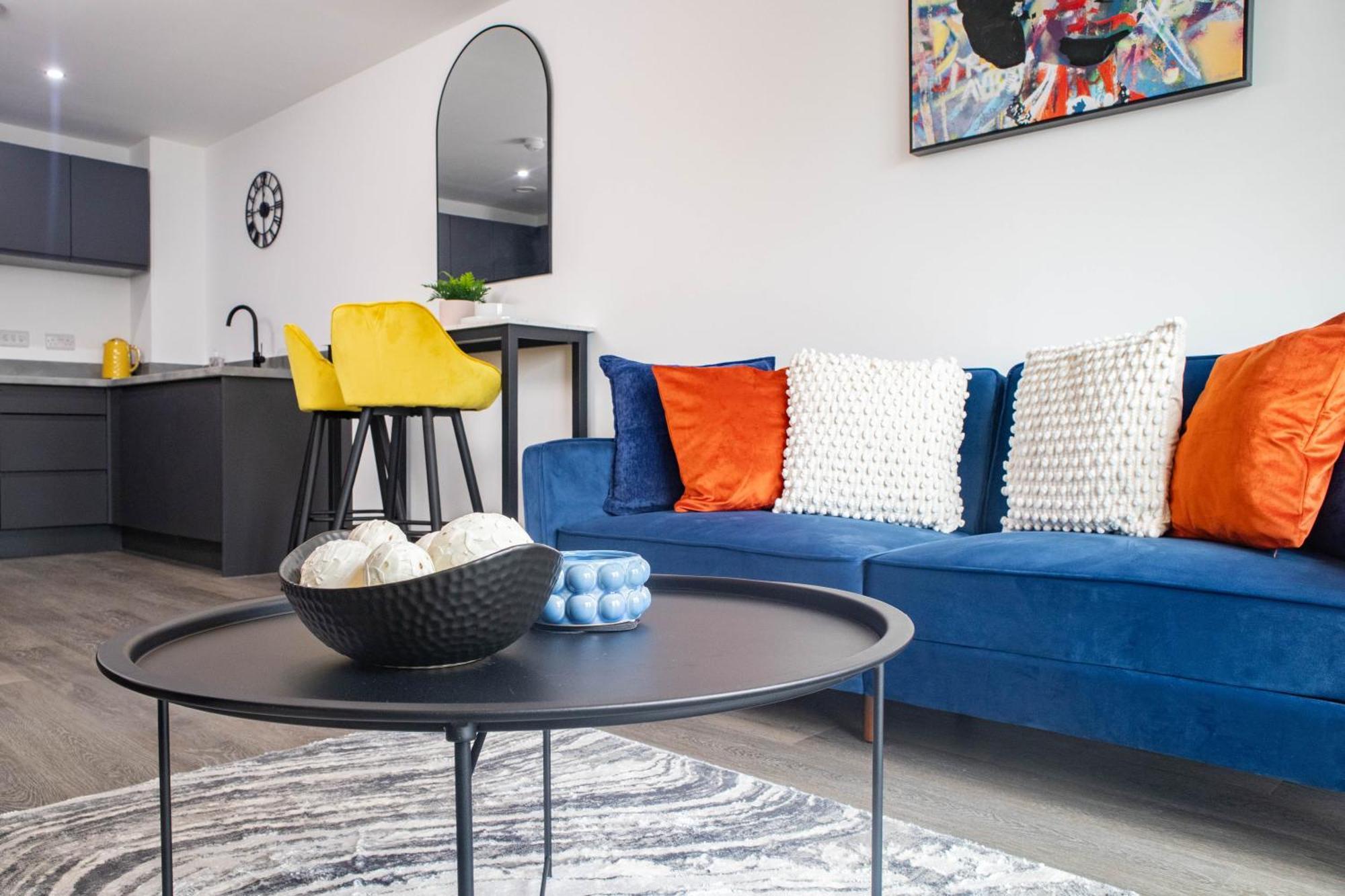 Renaissance - 2bed - Sleeps 7 - Liverpool