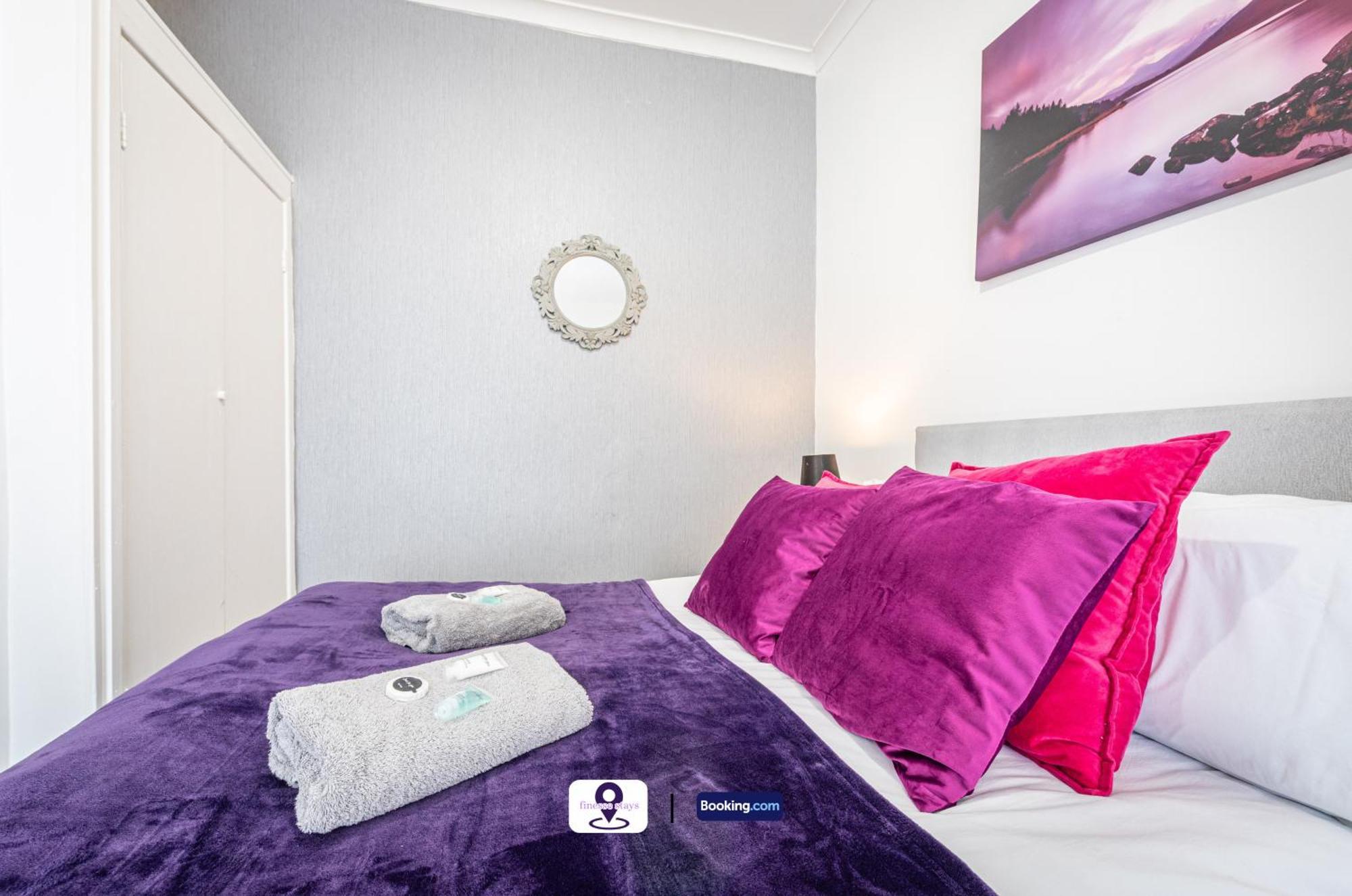 Last-minute Offers L Premium Escape L Makin L 4bdr House By Finesse Short Lets & Serviced With Free Wifi Liverpool