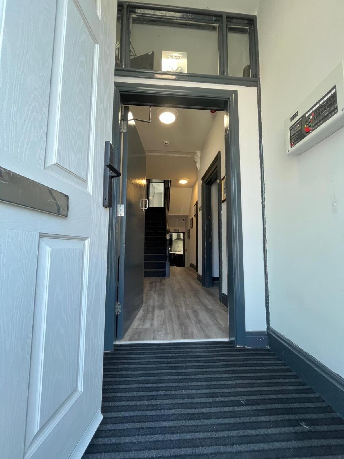Capsule hotel 80 Anfield House
