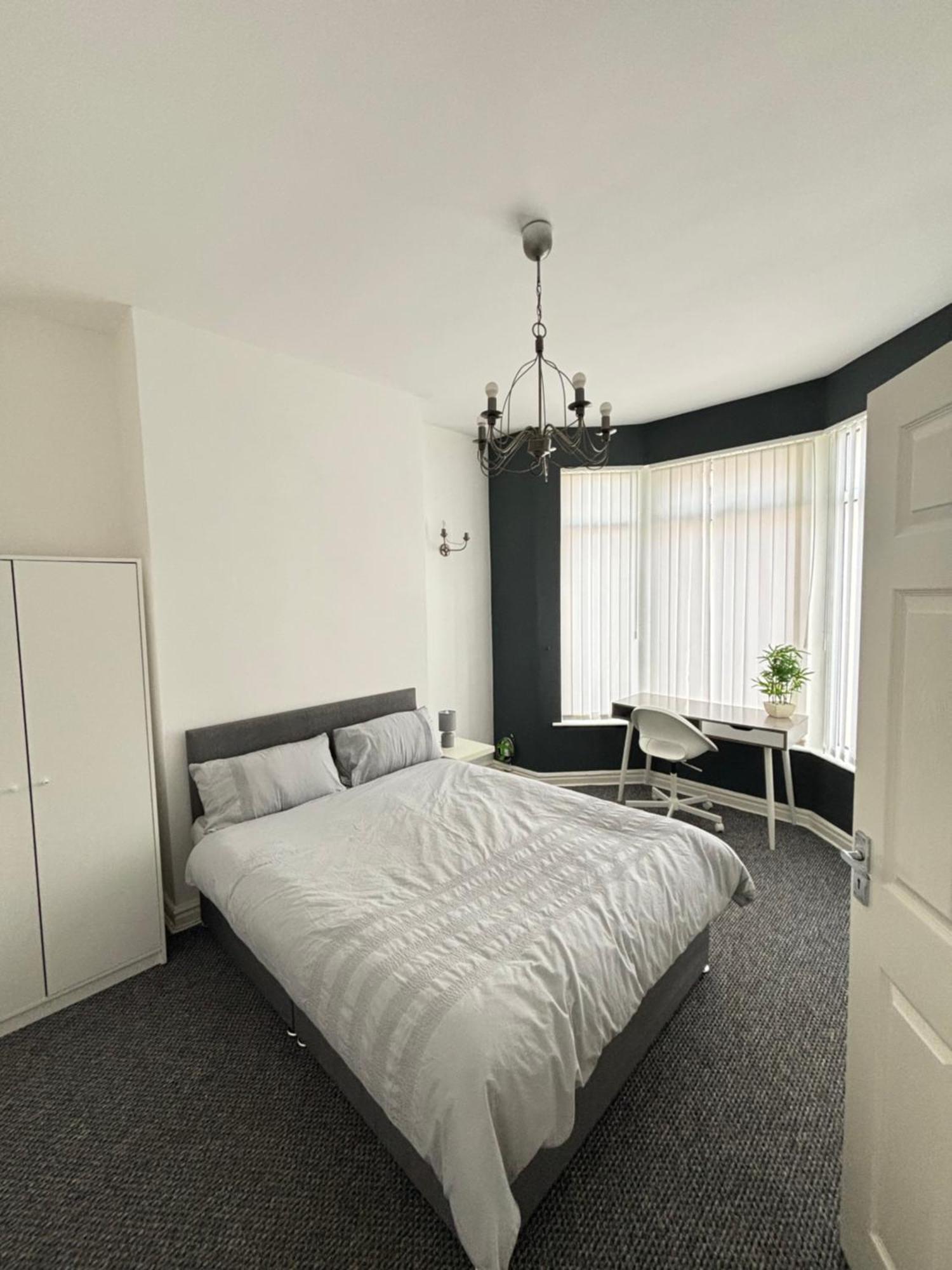 Modern Double Bedroom Homestay