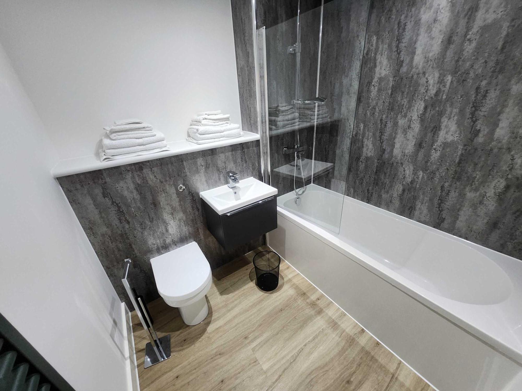 Modern & Spacious 1 Bed In Liverpool