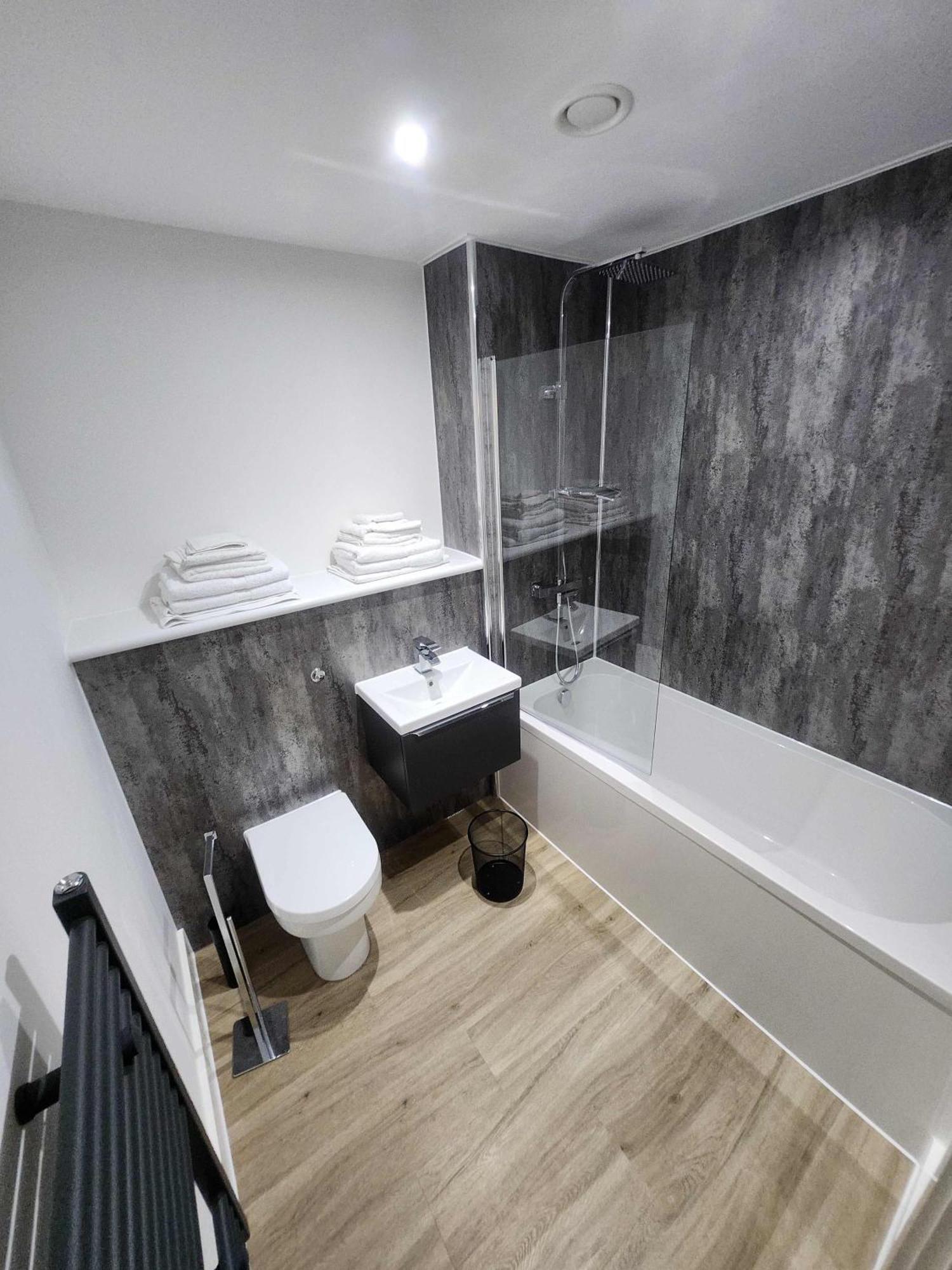 Apartment Modern & Spacious 1 Bed In Liverpool