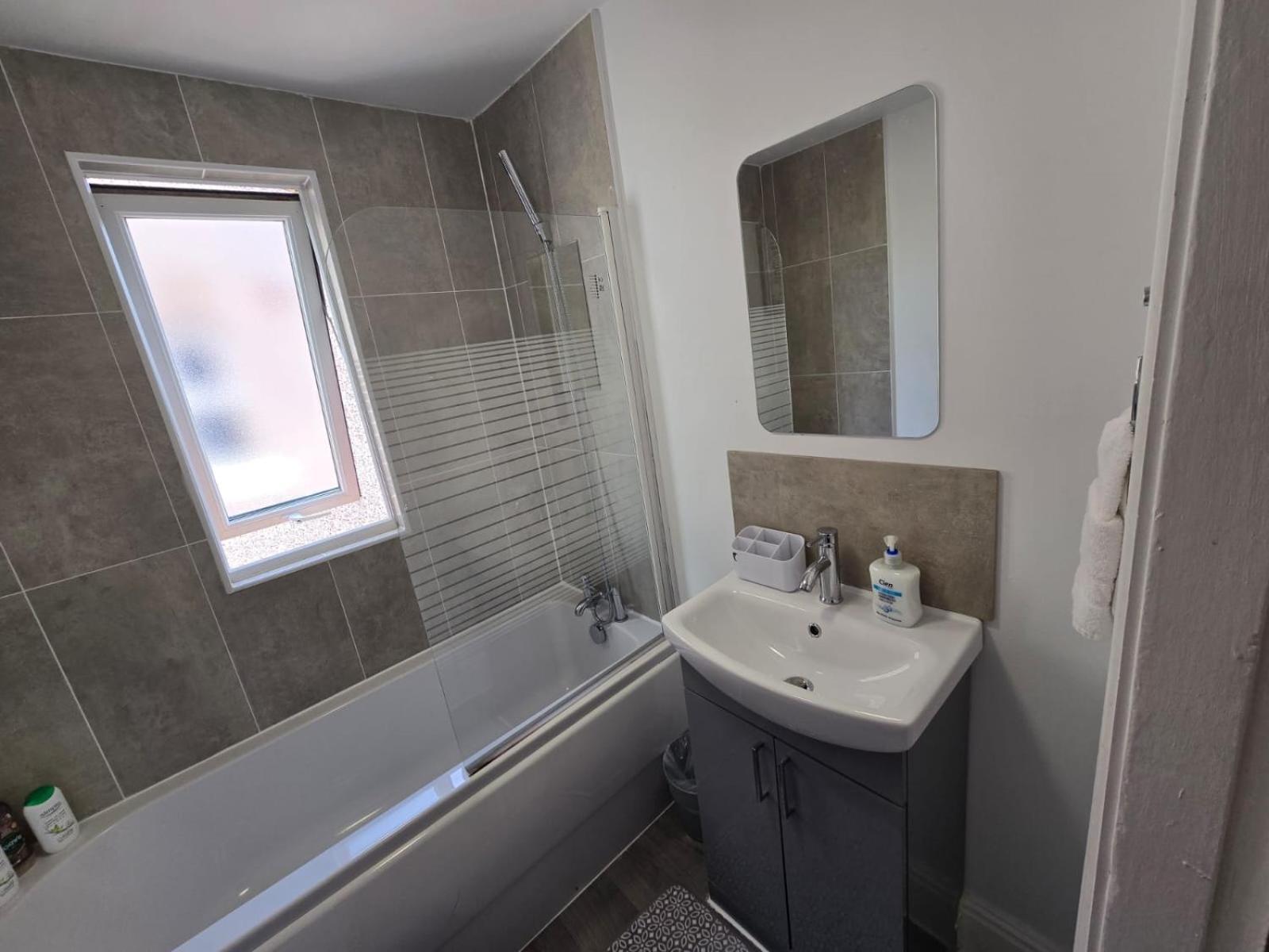 3 Casa Compartilhada Em Kensington Guest house