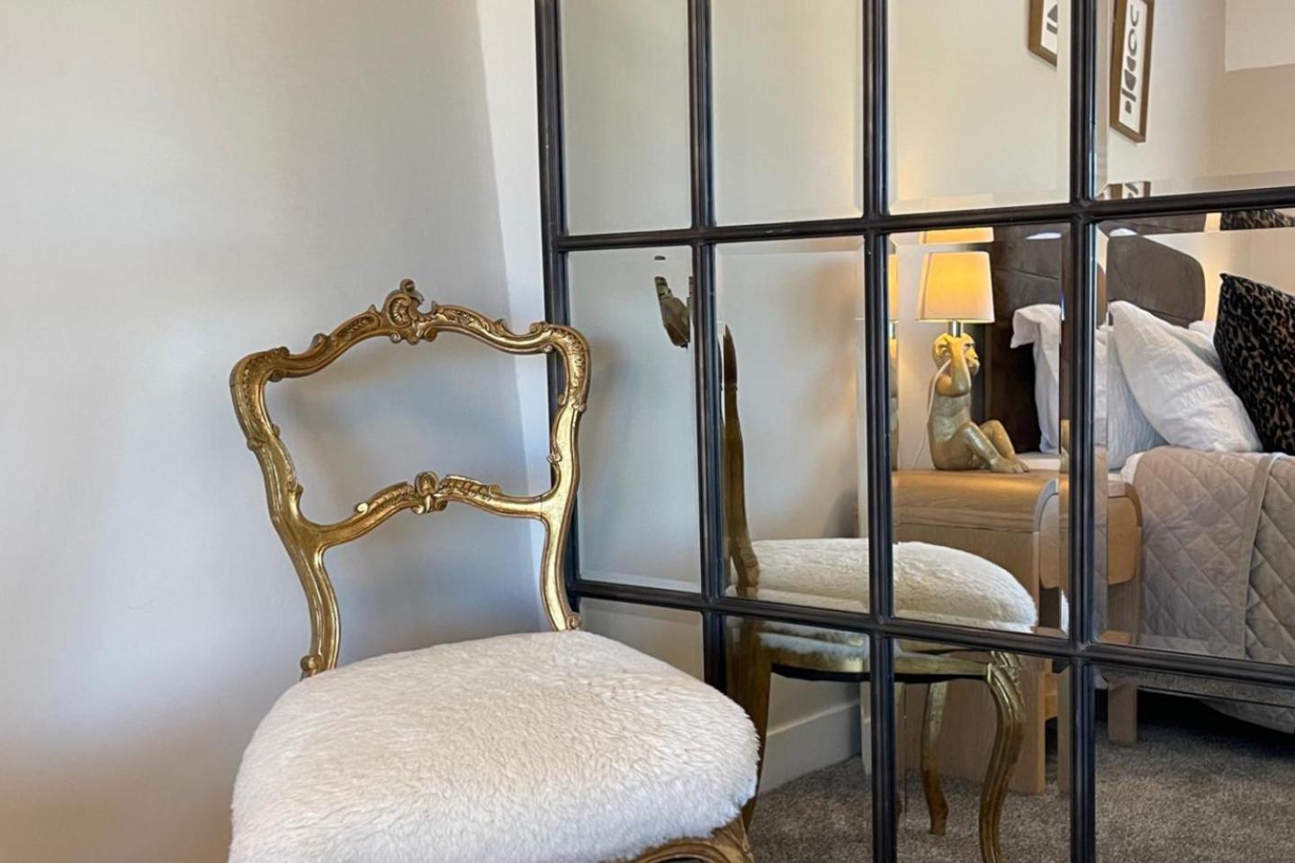 The Dooley 3-beds Sleeps 6 Pet Friendly *