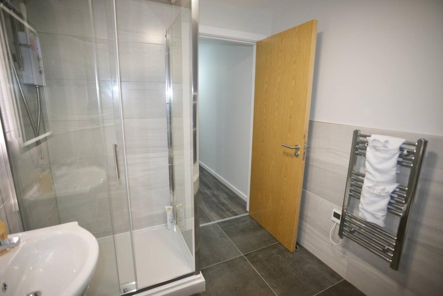 Urban Oasis By Lvp - 1-bed Escape With Sofa Bed - Perfect For Business & Leisure Apartment Liverpool