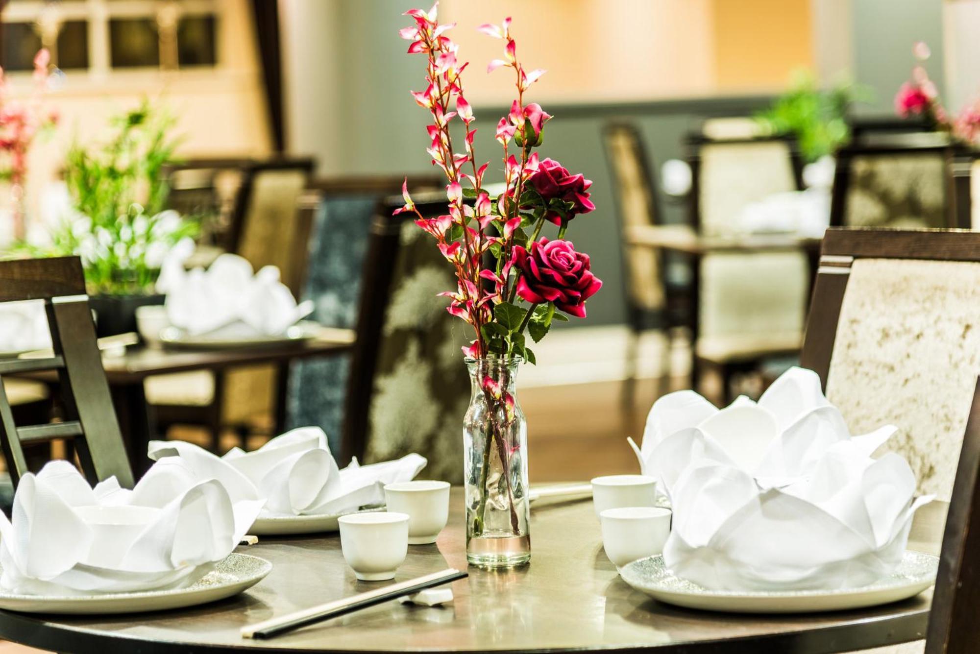 Crowne Plaza - John Lennon Airport By Ihg 4* Liverpool
