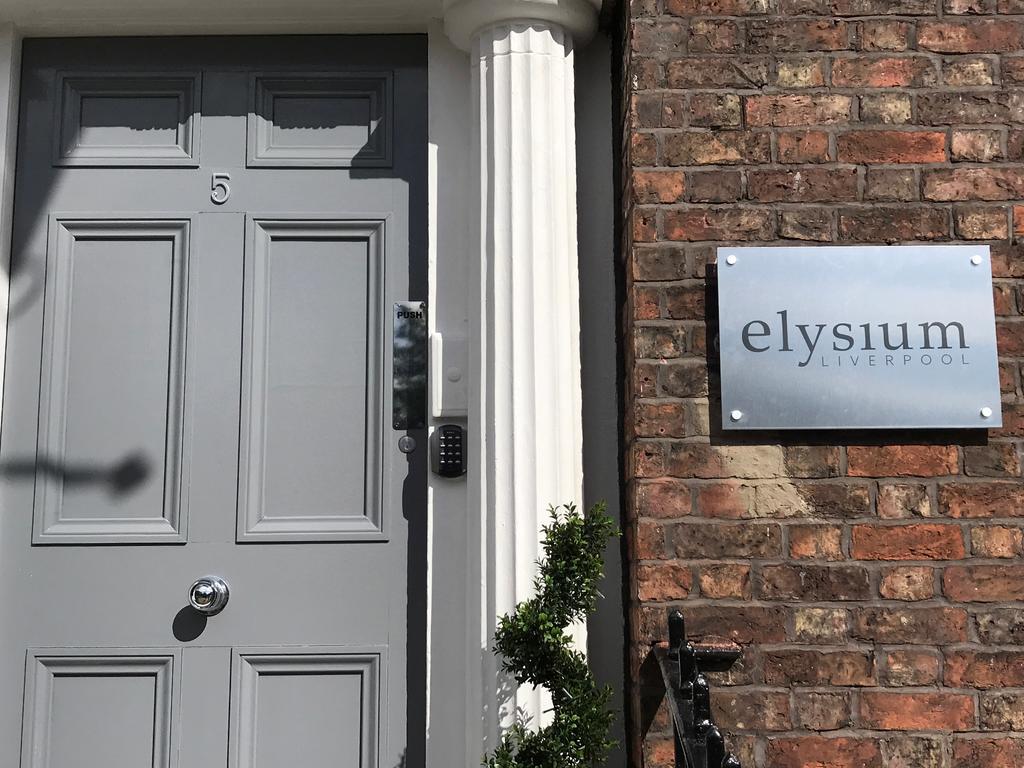 Elysium Apartment *