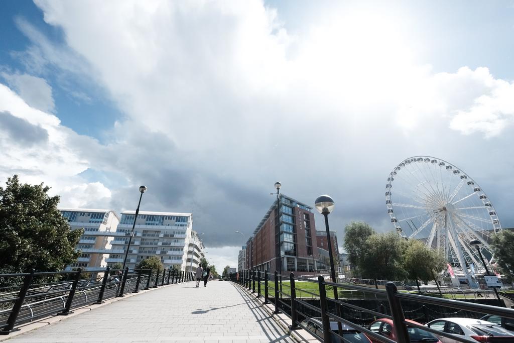 Apartment Living Easy Royal Quay