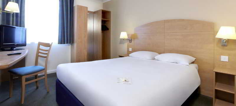 Hotel Campanile 3*