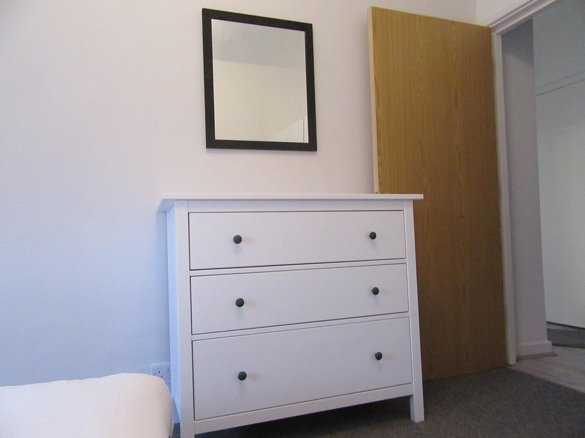 No 9 At Ivanhoe - Large 2 Bed Near Sefton Park And Lark Lane * Liverpool
