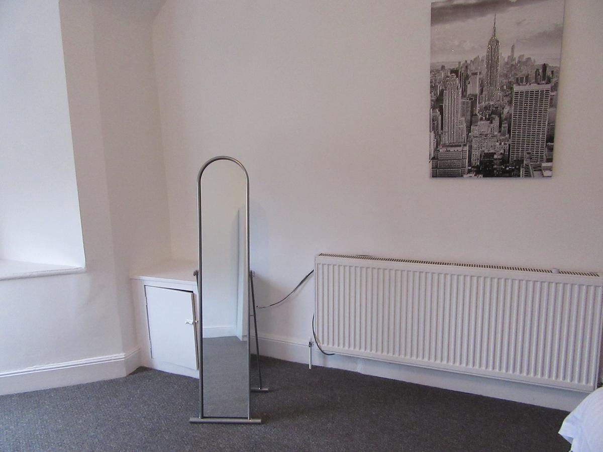 No 9 At Ivanhoe - Large 2 Bed Near Sefton Park And Lark Lane Apartment