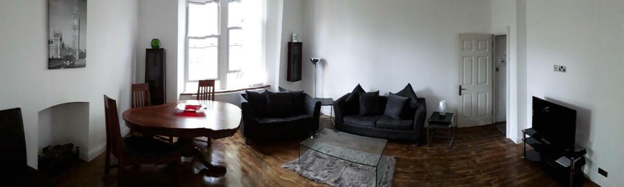 Trait House *