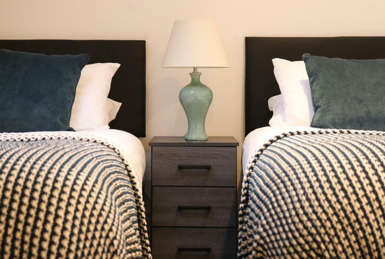 Woolton Apartment *