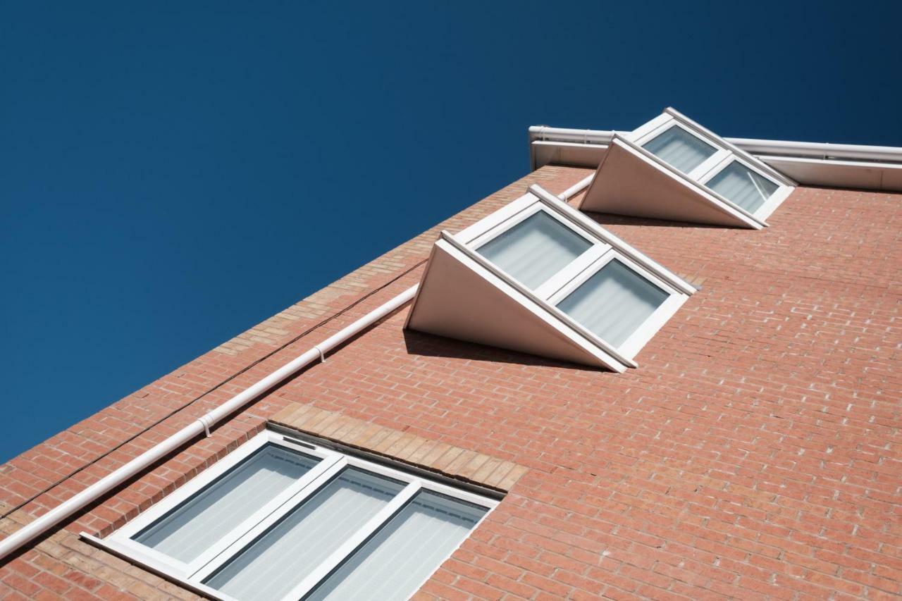 Air Host And - Young House Two Apartment *