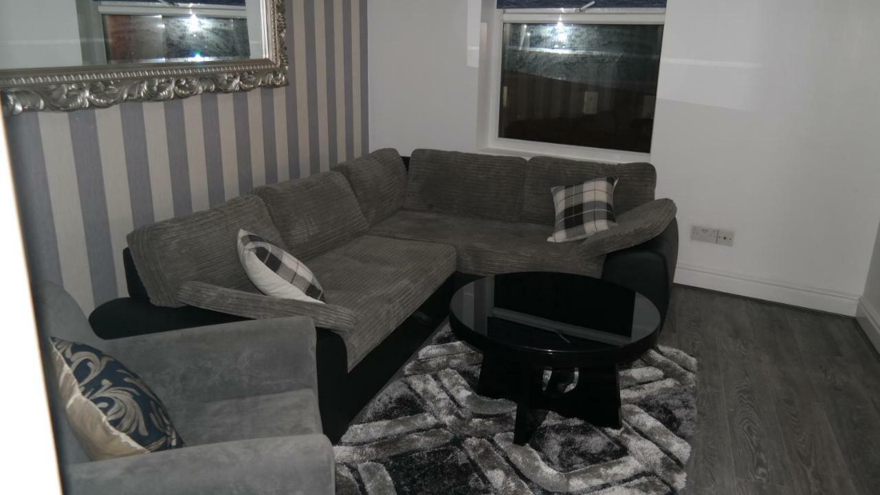 Mollet House *