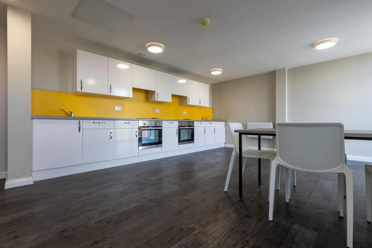 One Devon Plaza City Centre Stunning With En-suite * Liverpool