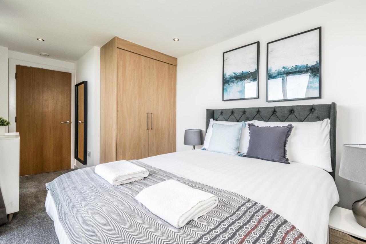Apartment Stylish Penthouse Apt With Roof Garden Liverpool