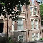 No 3 - Large 1 Bed Near Sefton Park And Lark Lane