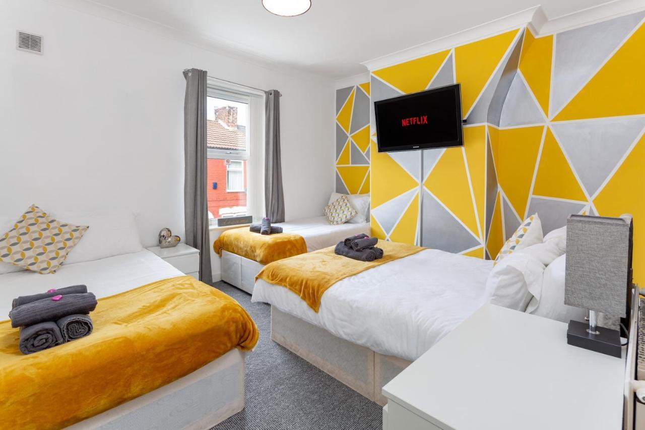 The World Famous Henderson House Free Parking * Liverpool