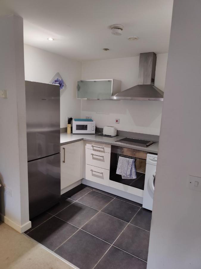 Cornhill By Serviced Living Apartment