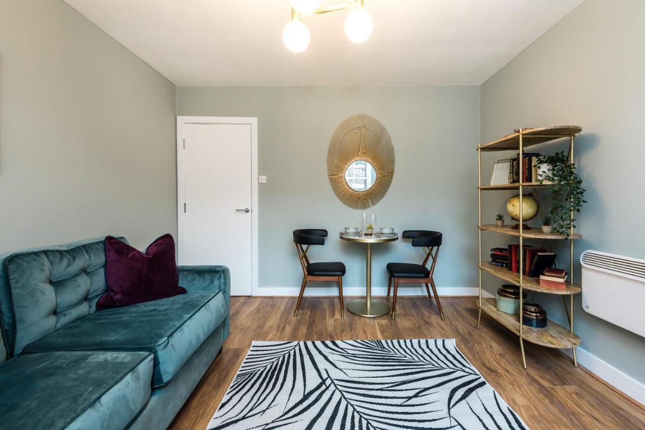Apartment Host & - Canning Quarters *