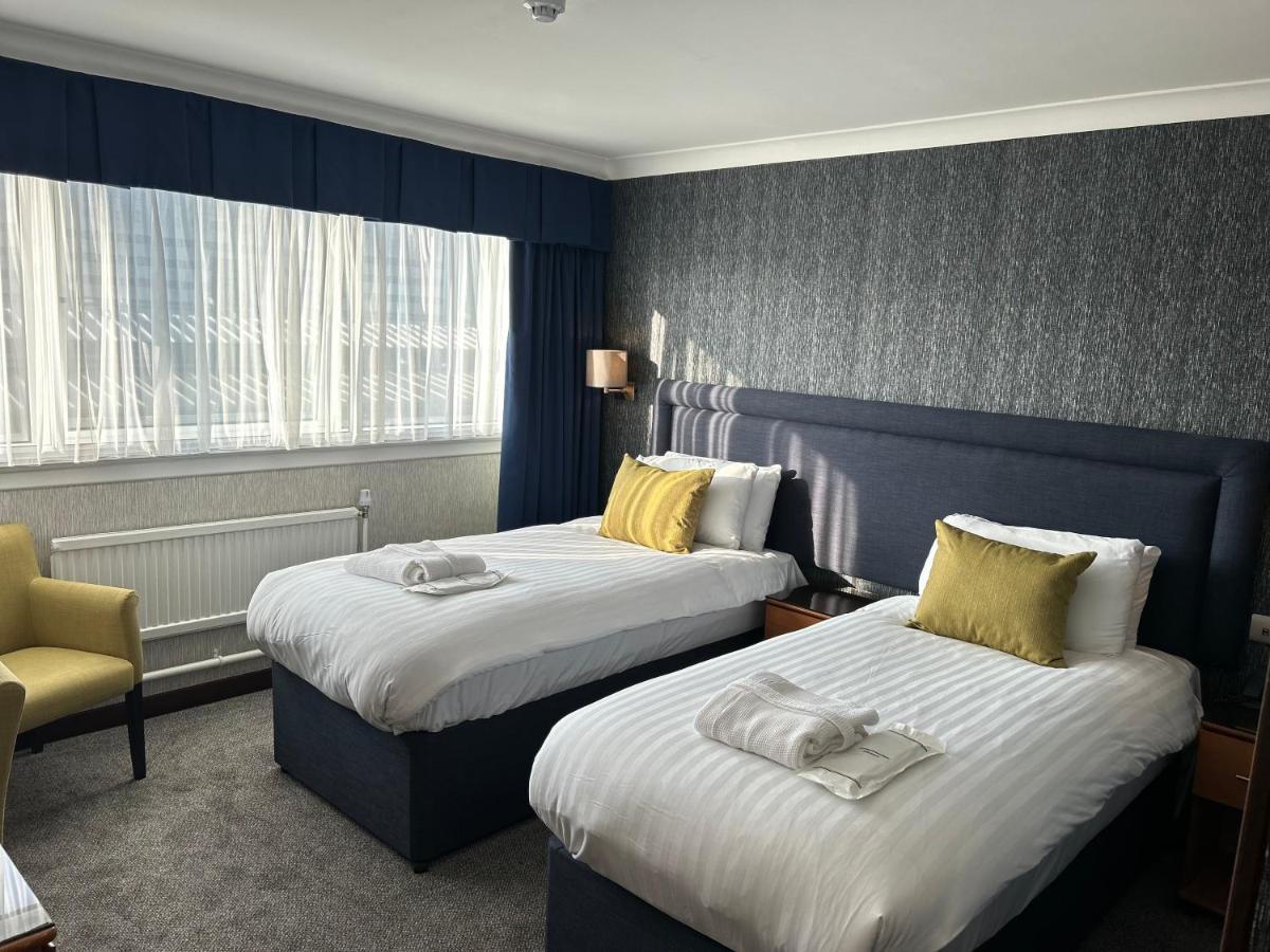 The Liner At 3* Liverpool