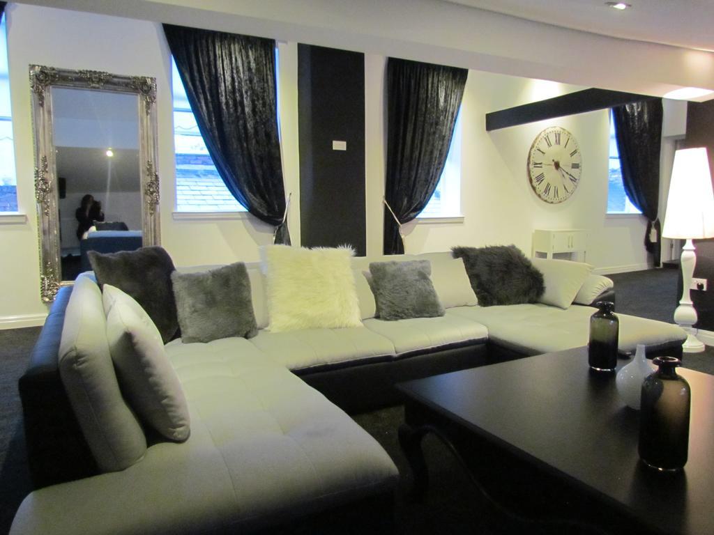 Apartment Ware Parr Street *