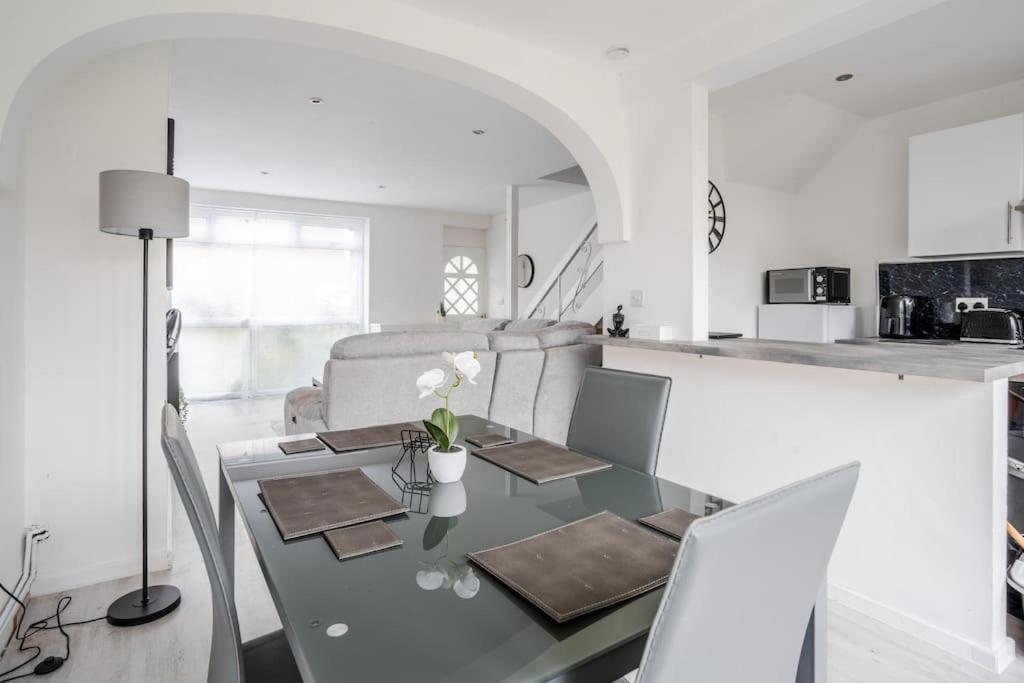 Holiday home Comfy 3 Bedroom - Merseyside *