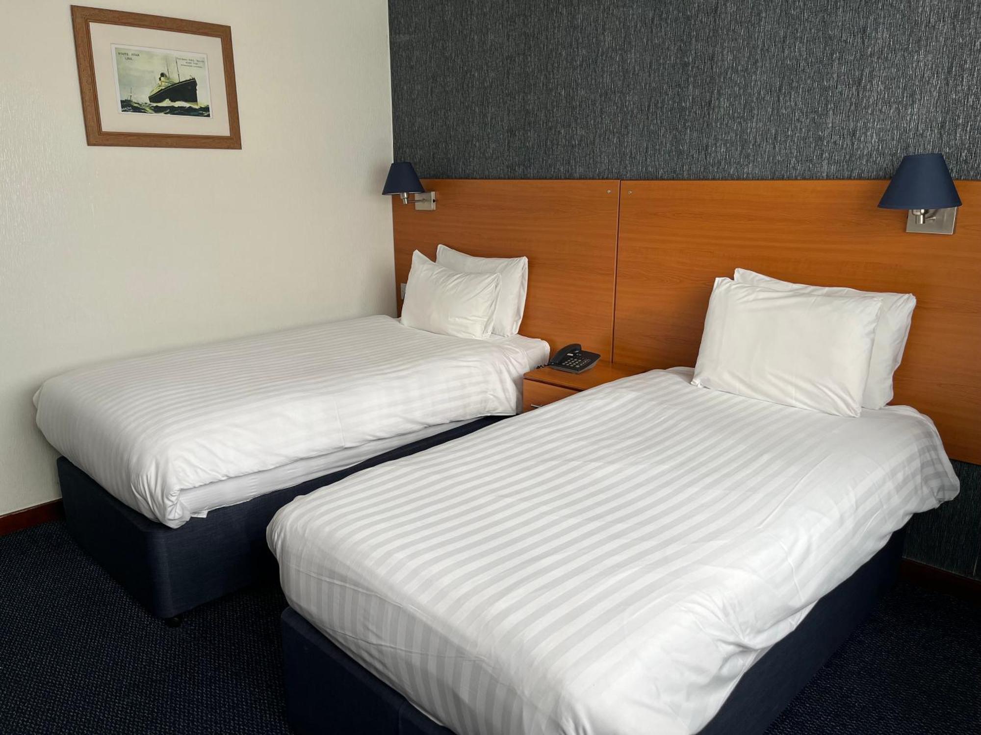 Hotel The Liner At Liverpool