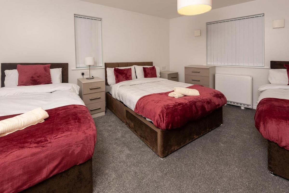 Apartment 3 Bedroom Flat W Parking Liverpool