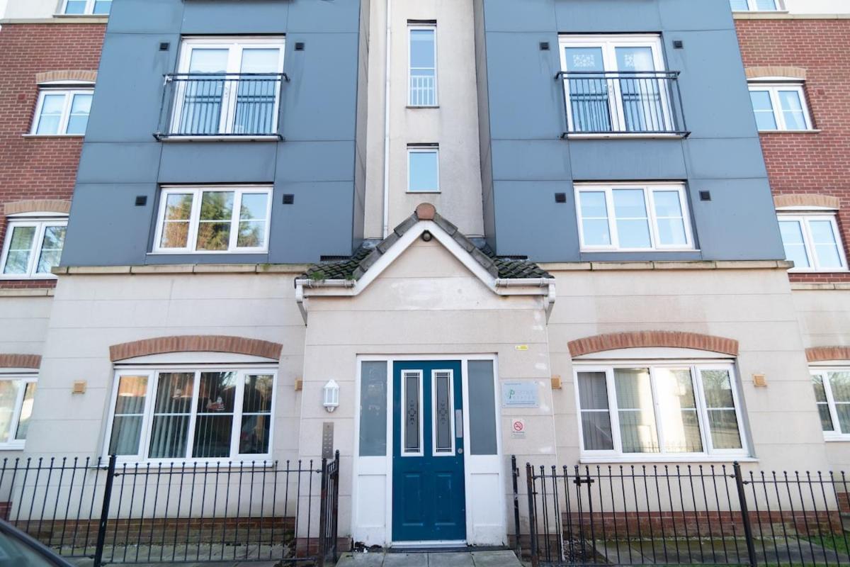 3 Bedroom Flat W Parking