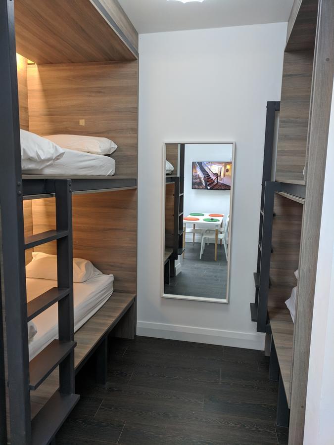 Kapsule Aparthotel 2*
