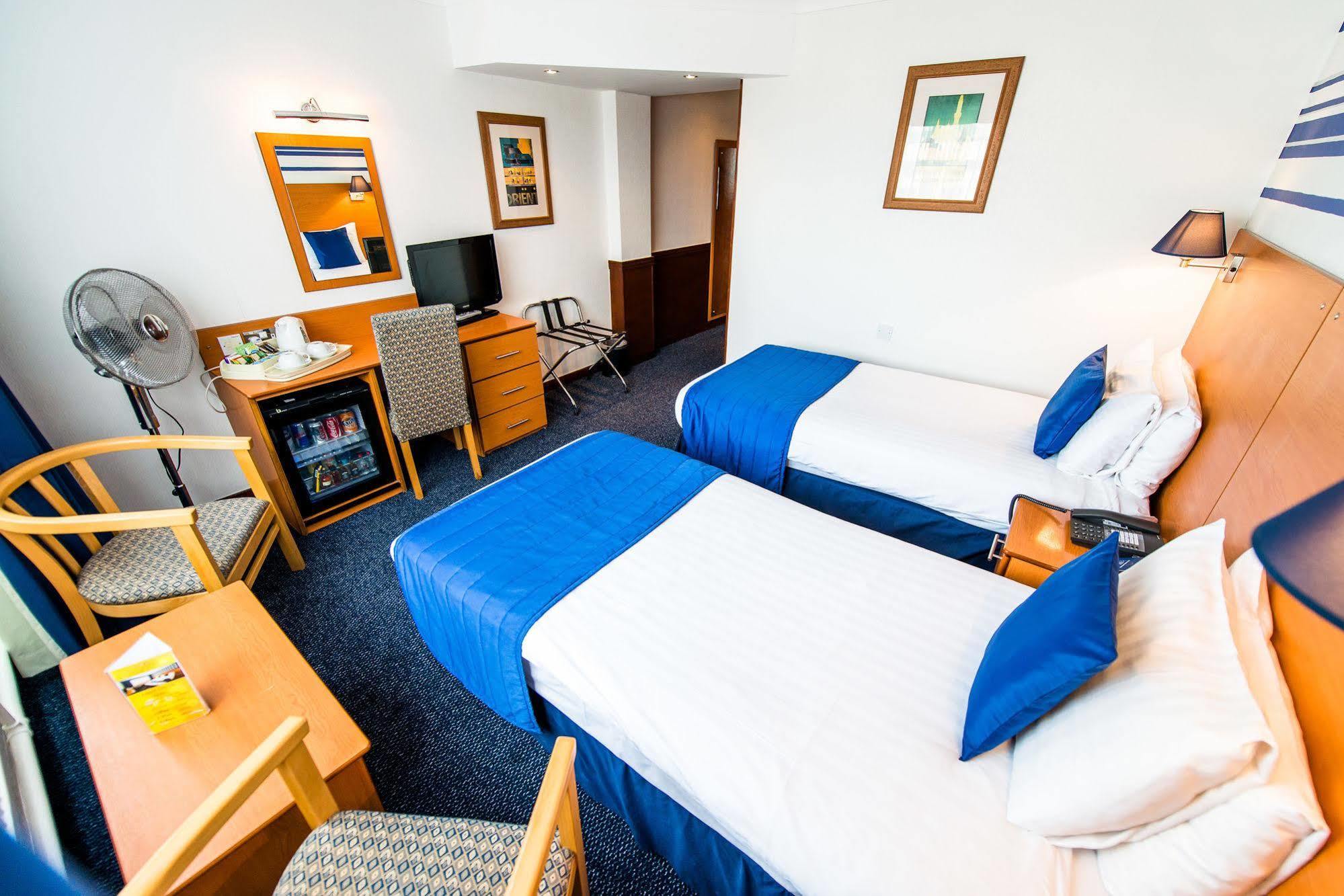 Hotel The Liner At 3*
