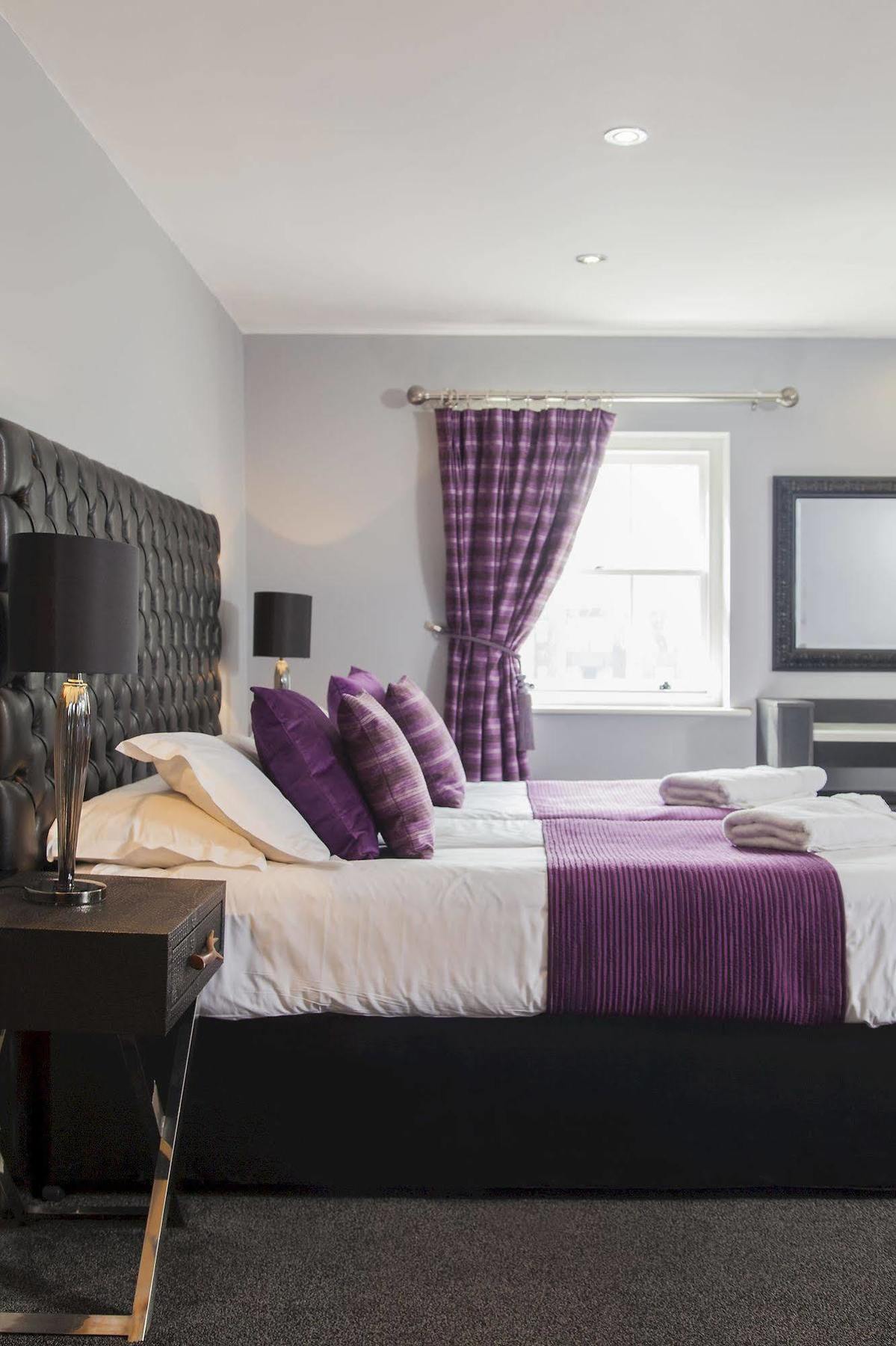Epic - Campbell Street 4*