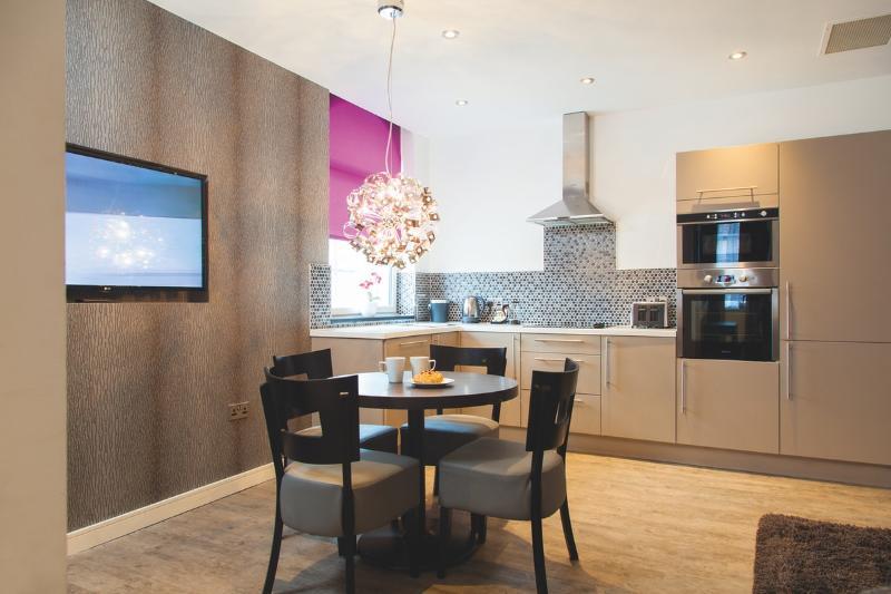 Apartment Epic - Campbell Street 4*