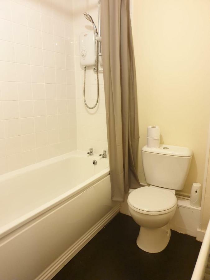 2 Bedroom Hosted By Seren