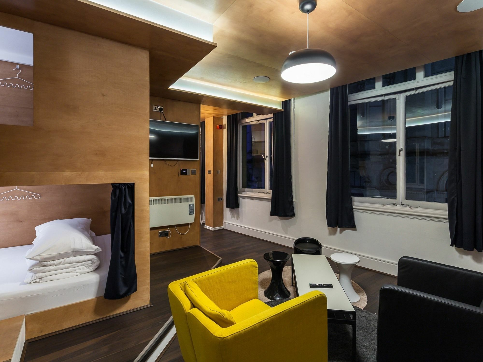 Kapsule Aparthotel 2*